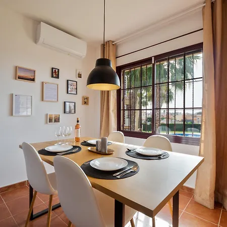 Torrevieja Palm Apartment- Very Quiet, In The Garden, Air Condition In Every Room Exterior photo