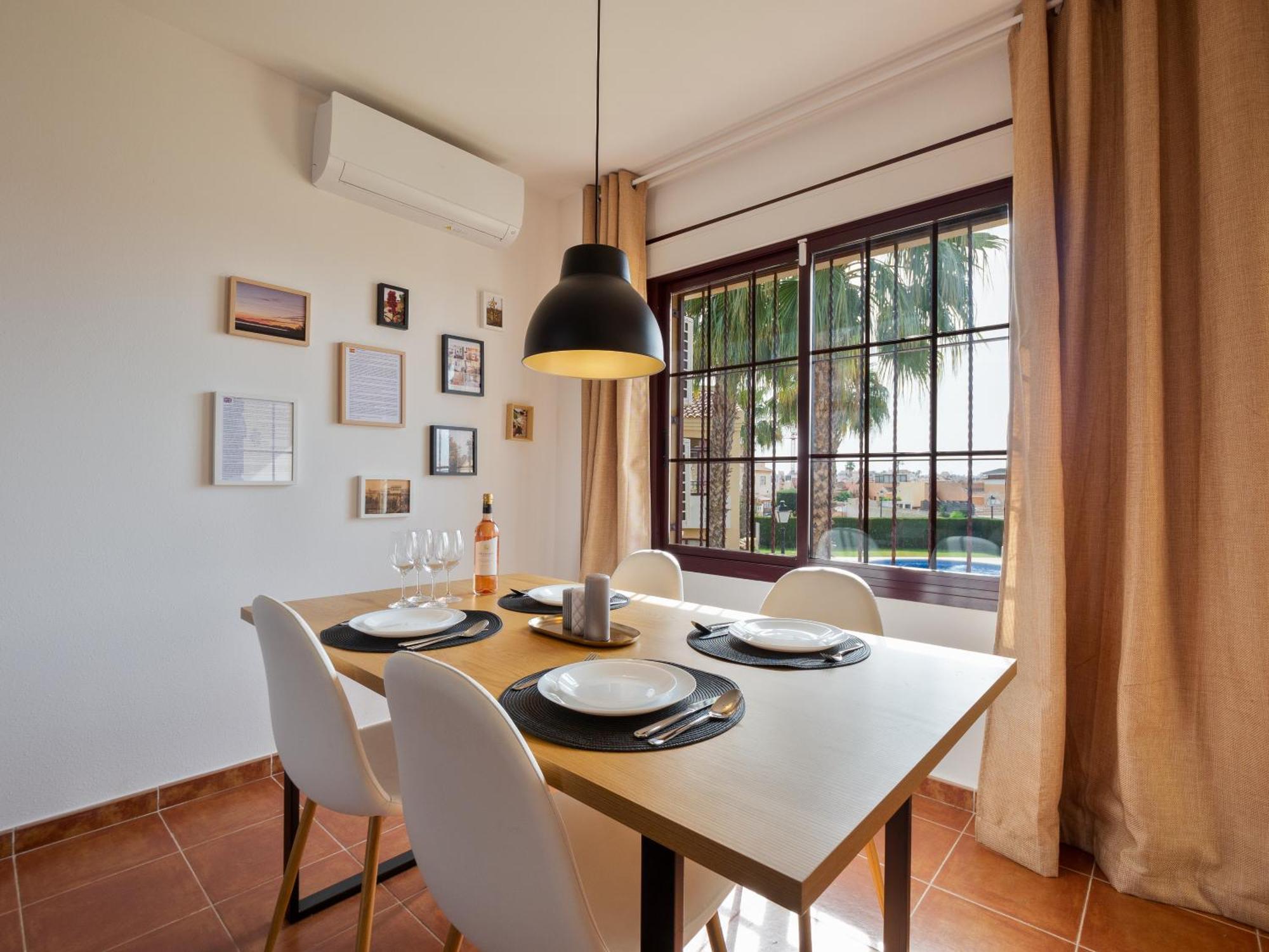 Palm Apartment- Very Quiet, In The Garden, Air Condition In Every * Torrevieja